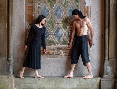 Symbolic Movement Choir: Sleepwalking Ballad
