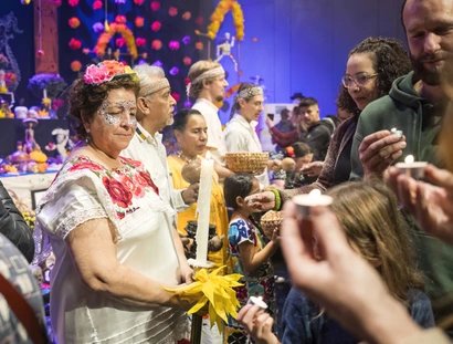Día de los Muertos im Humboldt Forum/ Zeremonien an der Ofrenda