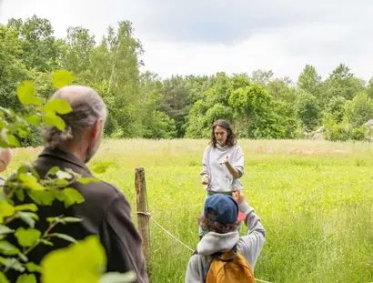 Momentaufnahme einer Führung durch das Museumsdorf Düppel
