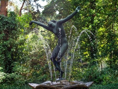 Tänzerinnen-Brunnen