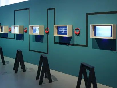 Blick in die Ausstellung Urlaub im Franquismus - ein künstlerischer Zugang