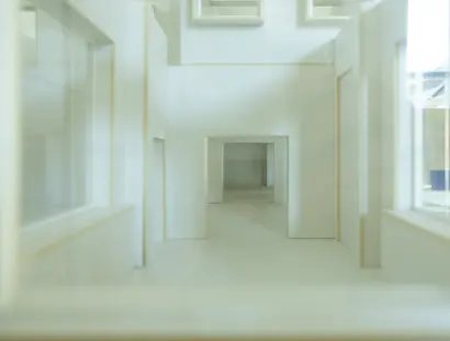 Modell des Haus am Waldsee aus weißer Pappe