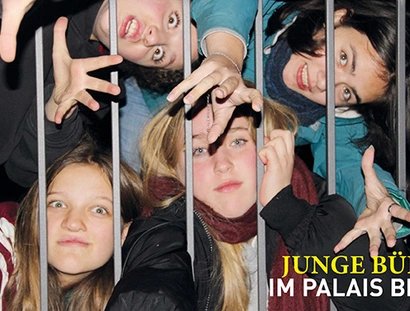 Veranstaltungen in Berlin: DIE GESCHICHTE EINES TRÜMMERHAUFENS (PREMIERE | JUNGE BÜHNE IM PALAIS)