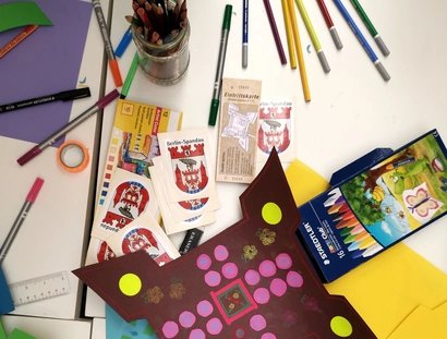Workshop mit Bastelmaterialien für Kinder