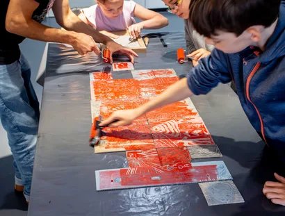 Linolschnitt-Workshop für Kinder