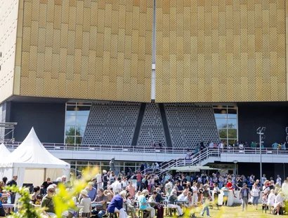 Tag der offenen Tür vor der Philharmonie Berlin