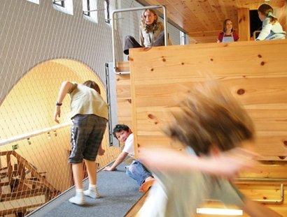 MACHmit! Museum für Kinder, Kletterregal