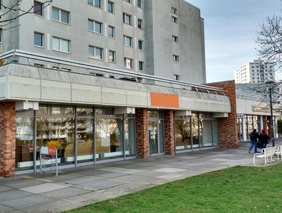 Berliner Plattenbau mit Galerie
