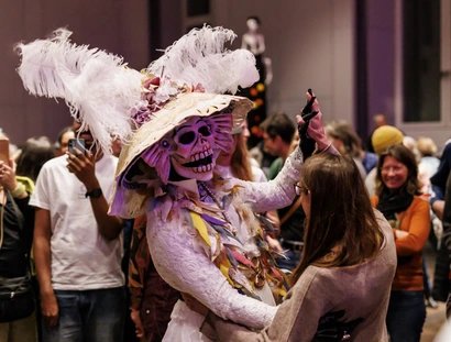 Día de los Muertos im Humboldt Forum, La Catrina - Performance