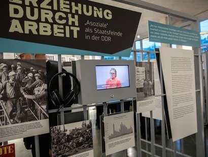 Erziehung durch Arbeit - Ausstellung