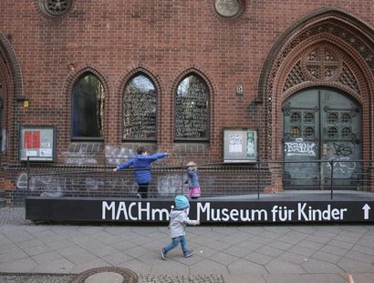 MACH MIT MUSEUM Fassade