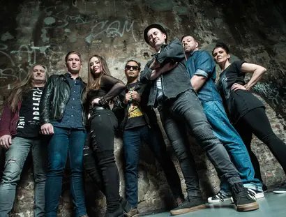 Right Now - Disco live!