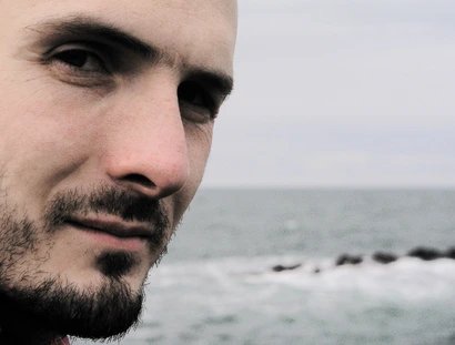 Porträt von Gauner, Vertreter der frühen Berliner Rap- und HipHop-Kultur