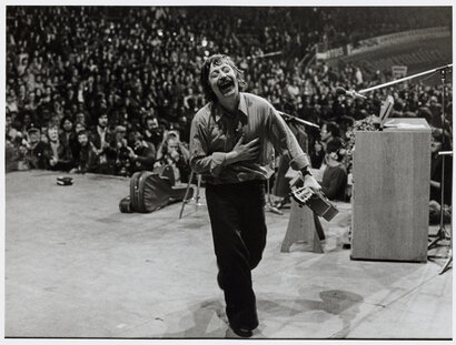 Wolf Biermann beim Konzert in der Sporthalle Köln, 13.11.1976