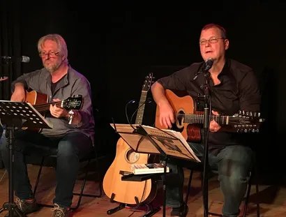 Rockmusik in Lagerfeuerversionen