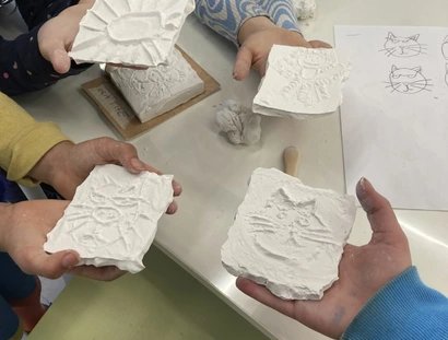 Ergebnisse aus dem Skulpturenworkshop "Adler, Löwe, Krone"