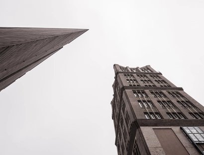Fassadendetail des Borsigturm in Berlin Tegel
