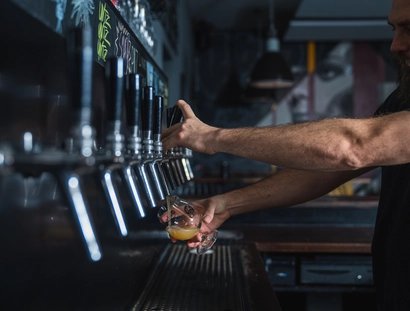 Bräugier Prenzlauerberg: Craftbeer vom Zapfhahn