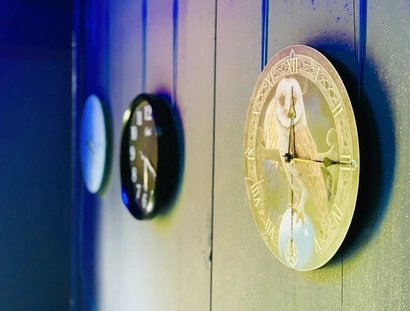 The Bounty Island - Escape Room Spiel Berlin - Uhren