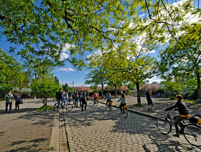 Berlin Mauerpark by bike