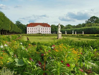 Schloss Friedrichsfelde at Tierpark Berlin