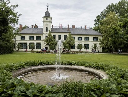 Schloss und Gutshof Britz