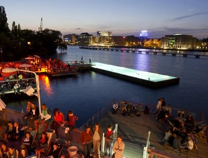 Arena Badeschiff