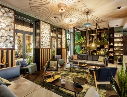 The Circus Hotel, Lobby