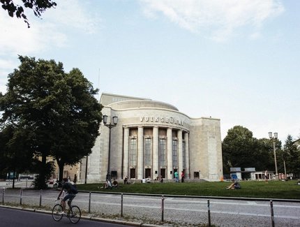 Volksbühne am Rosa-Luxemburg-Platz