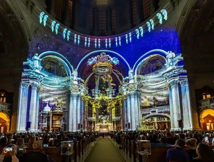 Berliner Dom während des Festival of Lights
