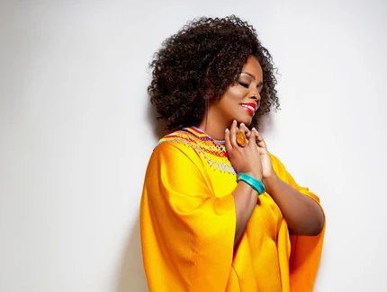 DIANNE REEVES & ROMERO LUBAMBO