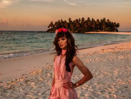 Jade Pearl Baker: Der Drang nach Meer