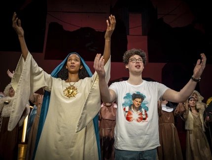 PROPRIETÀ PRIVATA: EIN BERLINER PASSIONSSPIEL