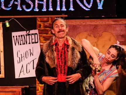 Kabaret Kalashnikov: Taverna Stories – Ein wildes Varieté-Spektakel