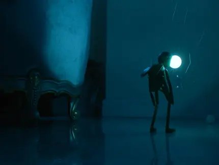 Arash Nassiri, A Bug’s Life, Production Image, 2025. In Auftrag gegeben von Chisenhale Gallery, London; Fluentum, Berlin; und Fondation Pernod Ricard, Paris. Produziert von Chisenhale Gallery.