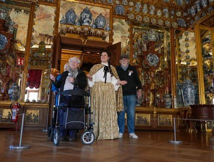 Erinnern. Erleben. Mitmachen – Sophie Charlotte lädt in ihr Schloss. Führung der Malteser für Menschen mit Demenz