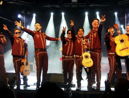 Mariachi dos Mundos