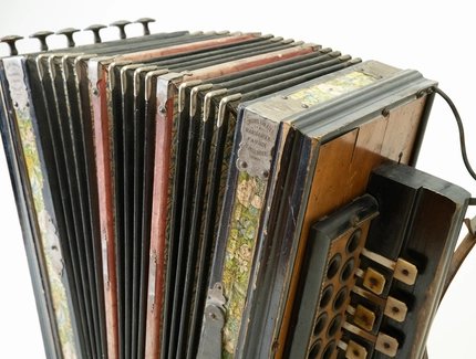 Zieharmonika, Meinel & Herold, Klingenthal, um 1870, Kat.-Nr. 4834