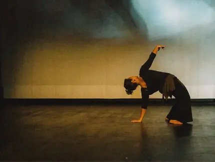 Un|Controlled Gestures – 4th Edition