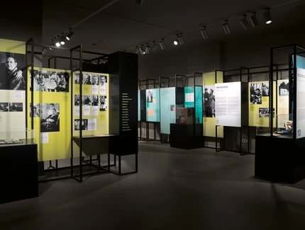 Gedenkstätte Stille Helden, Blick in die Dauerausstellung