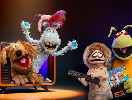 Martin Reinl & Carsten Haffke PUPPEN GUCKEN