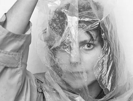 Cornelia Schleime: Selbstinszenierung „Ich halte doch nicht die Luft an“, Hüpstedt 1982, Reprint 2016, Inkjet print auf Hahnemühle-Papier, 42 x 29,7 cm, Edition of 6+2AP