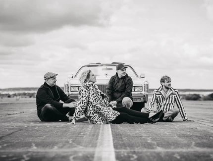 Jule Spindler & Band „Ellenbogen zum Fenster raus“