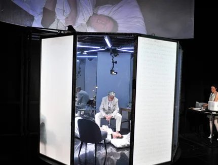 Biografie: Ein Spiel