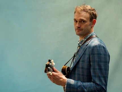 CHRIS THILE