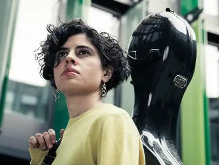 Adya Khanna Fontenla