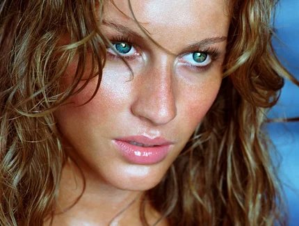 Russell James - Gisele Bündchen 2001