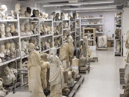  Archäologisches Zentrum