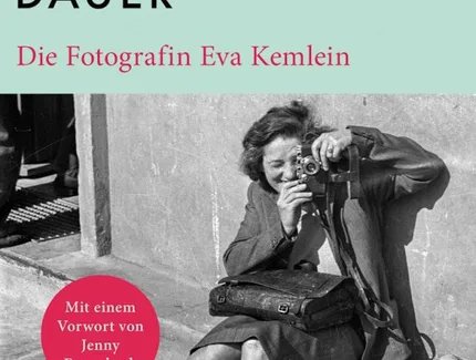 Buchcover „Sie verlieh dem Augenblick Dauer“