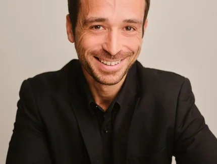 Pianist Simone Tavoni